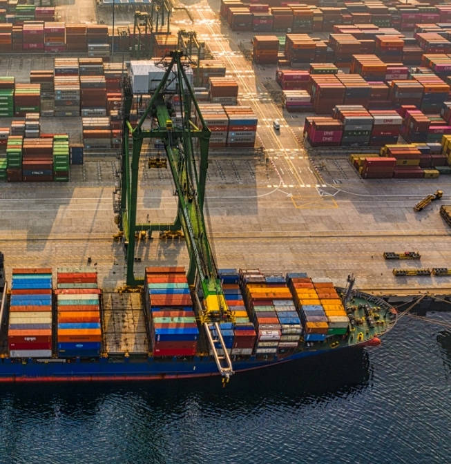 histoire de tilt-import : port avec plusieurs conteneurs